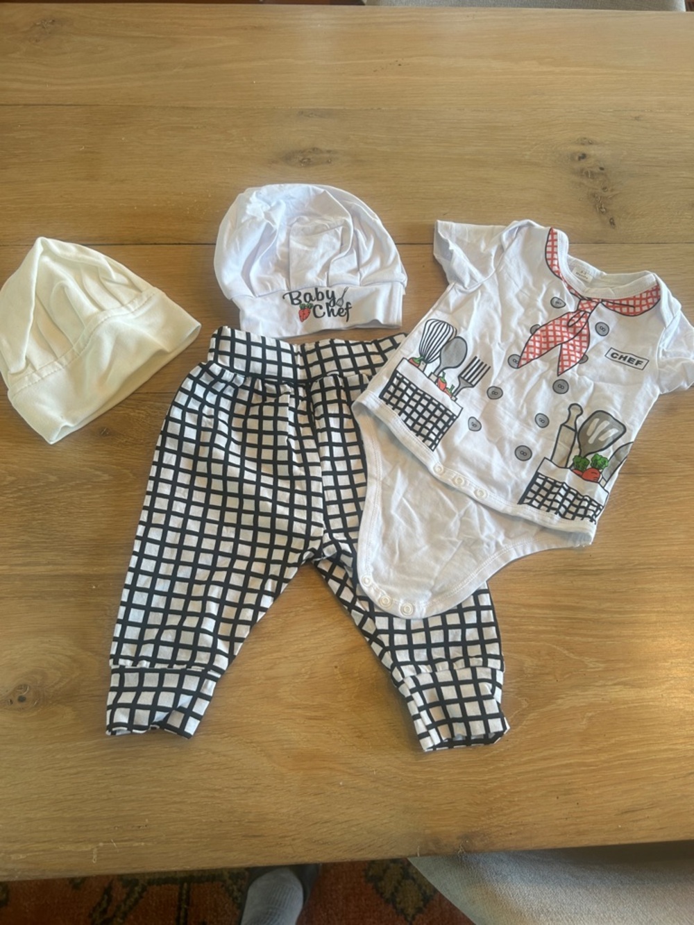 Baby chef costume 0-3 months